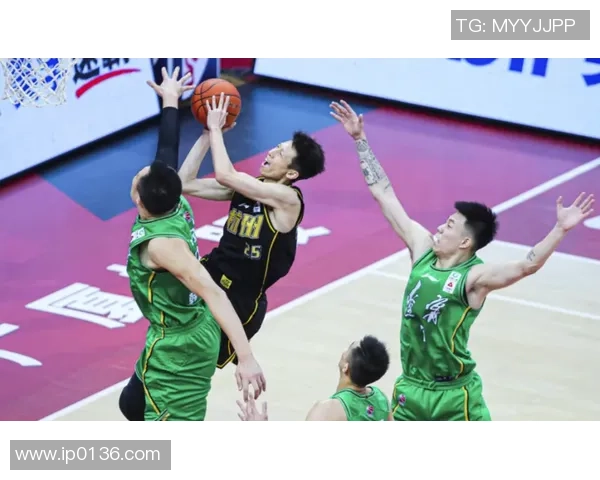 广州篮球队与上海篮球队赛后复盘分析双方状态及表现亮点MBA 广州篮球队与上海篮球队赛后复盘分析双方状态及表现亮点MBA