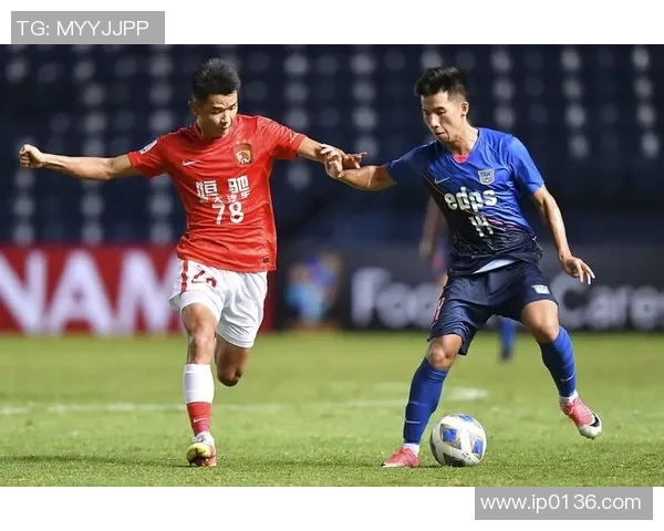 广州足球队比赛经验引发热议球迷对战术选择和临场表现展开激烈讨论MBA