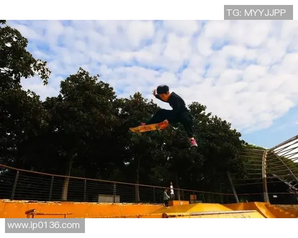 滑板文化的崛起:探寻北京滑板队的边路渗透与发展之路